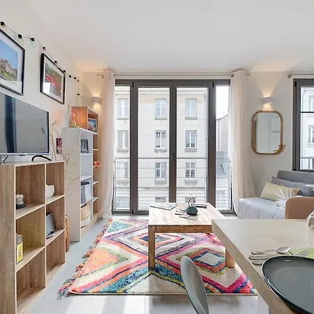Centre 10 P. Apartment Tours